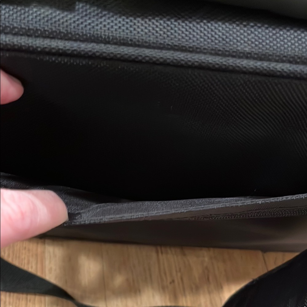 Dell Computer Briefcase - Picture 13 of 14